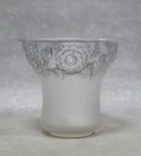 RENE LALIQUE (1860-1945) Vase “Orléans”