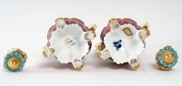 Paire de flacons orientaux en porcelaine signé JP, fin XIXème siècle