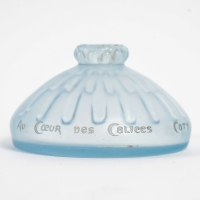 Flacon Prototype &quot;Au Cœur des Calices&quot; verre bleu ciel et bleu foncé de René LALIQUE pour Coty