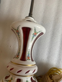 1970′ Paire de Lampes Baccarat Overlay : Hauteur 106 cm