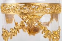 Une paire de vases en cristal et bronze doré fin XIXème siècle
