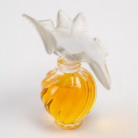 Flacon Géant &quot;L&#039;Air du Temps&quot; cristal blanc avec parfum d&#039;origine de Marc LALIQUE pour Nina RICCI