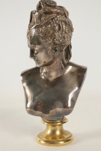 Buste De Diane En Bronze Doré Et Argenté Du Début XXème Siècle, Style Louis XV.