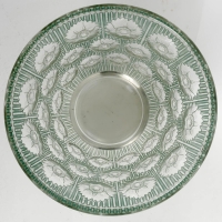 Vase &quot;Edelweiss&quot; verre blanc patiné vert de René LALIQUE