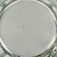 Vase &quot;Edelweiss&quot; verre blanc patiné vert de René LALIQUE