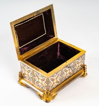 Coffret à bijoux en bronze doré fin XIXème siècle