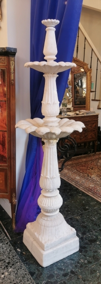 Fontaine en marbre du début du 19 ème siècle