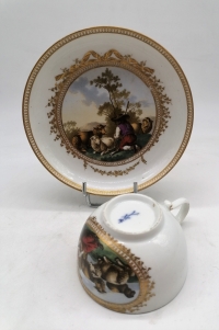 Tasse à Thé En Porcelaine De Meissen XVIIIème