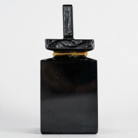 Flacon &quot;Mystère&quot; verre noir de René LALIQUE pour D&#039;Orsay