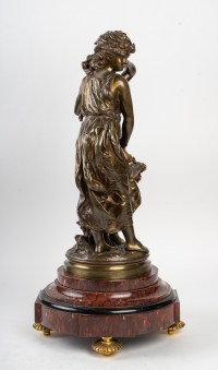 Statut bronze signée MOREAU XIXème