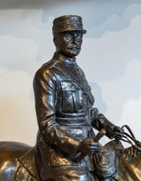 Maréchal Foch à cheval, bronze signé Georges Malissard (1877-1942)