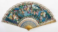 Eventail plié, double feuille papier peint, monture vermeil, Macao, pour le marché occidental, vers 1835.