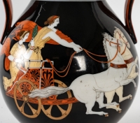 Vase en porcelaine à décor d&#039;inspiration Néo Grec, XIXe siècle.