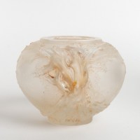 Vase « Deux Anses Entrelacs Épines » CP 395 - Moule 327 - verre soufflé-moulé à cire perdue - modèle unique de René Lalique - 1921