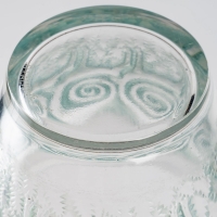Vase &quot;Rennes&quot; verre blanc patiné turquoise de René LALIQUE