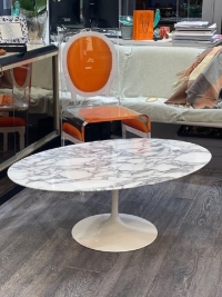 Eero Saarinen &amp; Knoll International - table basse ovale &quot;tulipe&quot; en marbre
