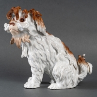 Bologneser Hund ou Chien de Bologne en porcelaine de saxe, manufacture de Meissen, XIXe siècle.