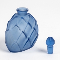 Flacon &quot;Marquila&quot; verre bleu saphir de René LALIQUE