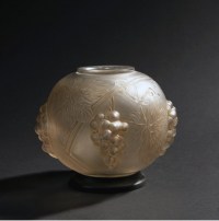 René Lalique :Veilleuse brûle-parfum électrique &quot;Raisins&quot;