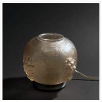 René Lalique :Veilleuse brûle-parfum électrique &quot;Raisins&quot;