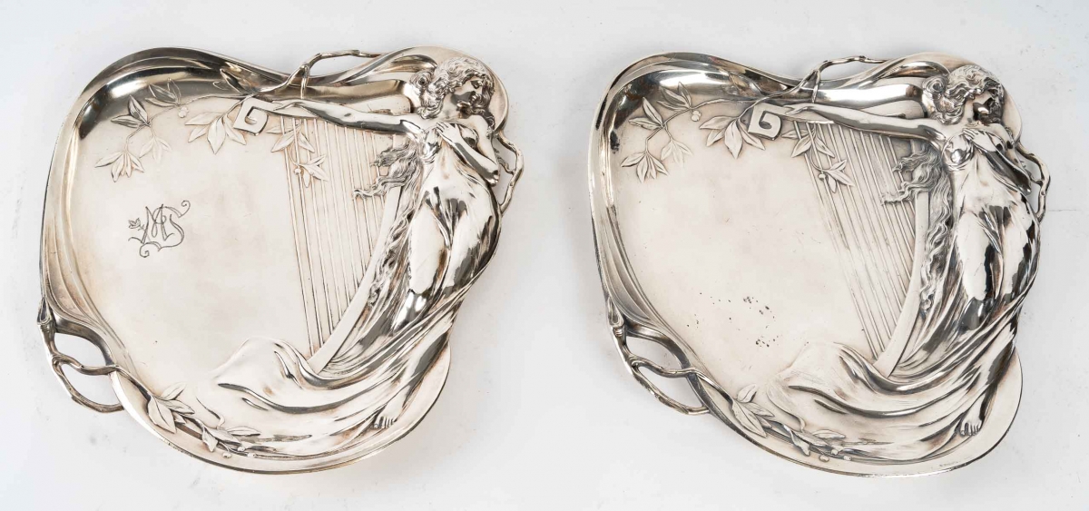 2 assiettes en métal argenté, 1900|||||||||||