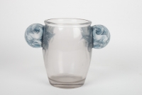 R Lalique Vase «Yvelines» dit aussi Vase «Oreilles biches»