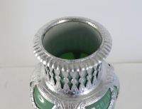Vase, celadon, faïence, monté métal argenté à la feuille d&#039;argent. XIXème siècle, époque Napoléon III