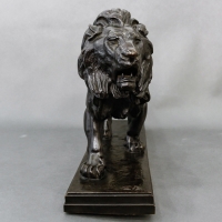 Sculpture - Le Lion Marchant , Antoine-Louis Barye (1795-1875) - Bronze