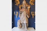 Sculpture en bois polychrome représentant Saint Nicolas