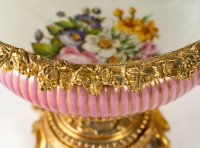 Paire de coupe en porcelaine à décors , XIXème siècle, Napoléon III