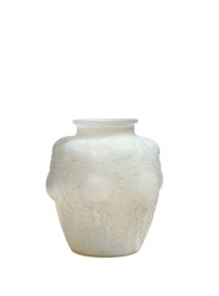RENÉ LALIQUE (1860-1945) Vase «Domrémy» Opalescent