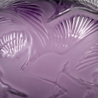 Vase &quot;Archers&quot; cristal violet de LALIQUE FRANCE