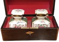 Boite à thé 19è siècle époque Louis Philippe palissandre citronnier deux flacons porcelaine