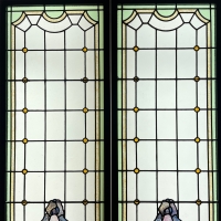 Paire de vitraux Art Nouveau aux iris  (148 x 100 cm)