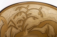 Vase Monumental « Antilopes et Feuillages » verre topaz profondément dégagé à l’acide de DAUM