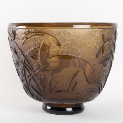 Vase Monumental « Antilopes et Feuillages » verre topaz profondément dégagé à l’acide de DAUM||||||||||||