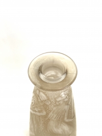 Flacon &quot;Poésie&quot; pour D&#039;Orsay verre blanc patiné sépia de René LALIQUE