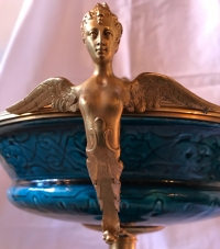 Coupe en céramique, attribuée à Théodore DECK, sur monture de bronze doré. Réf: 318