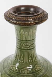 Paire de vases en faïence dans le Style de Théodore Deck, circa 1870