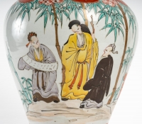 Petite potiche à décor polychrome, Japon XIXème siècle