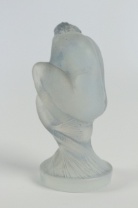 RENE LALIQUE (1860-1945) Statuette «Sirène» bouchon de radiateur