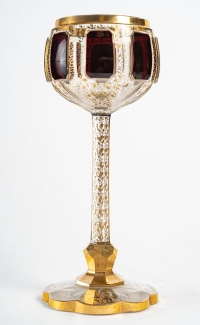 Ensemble de 24 verres rouge et or, XIXème siècle
