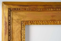 Cadre en bois sculpté et doré d&#039;époque Louis XVI