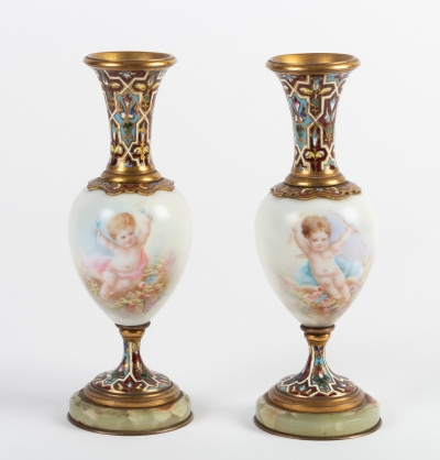 Paire de petits vases en porcelaine de Sèvres 19e siècle Napoléon III||||||||