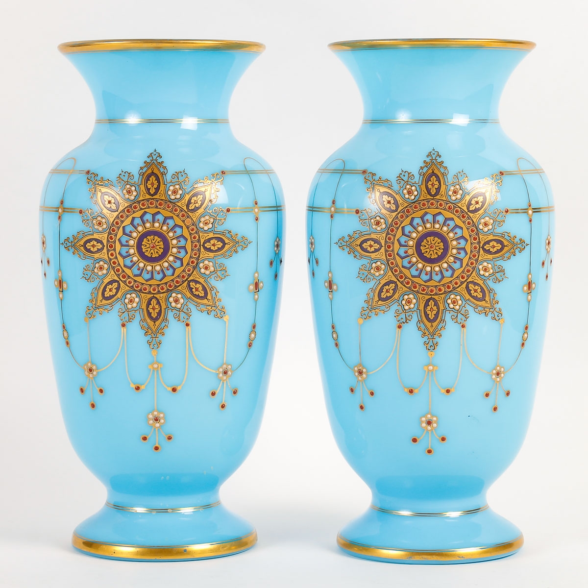 Paire de vases en opaline, XIXème siècle||||||||