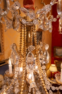 Lustre de style Louis XVI en bois et bronze doré à décor de cristal taillé vers 1880