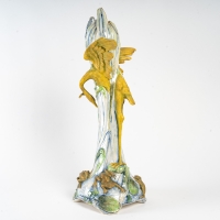 Vase en barbotine art nouveau, manufacture Ernst Wahliss Turn Vienne, début du XXe siècle.