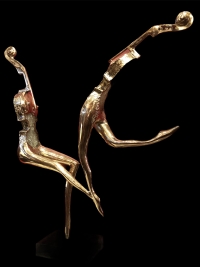 Sculpture aux deux danseurs estampillée oeuvre unique.