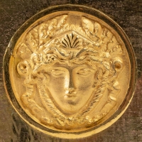 Pendule En Bronze Doré D’époque Restauration.