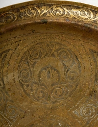 Plateau ancien en cuivre, travail syrien du XIXème siècle